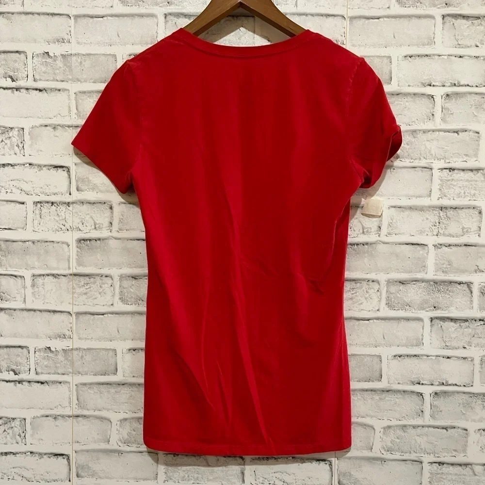 Women’s Georgia Bulldogs short sleeve red Nike deep v-neck T-shirt Medium - Picture 3 of 4